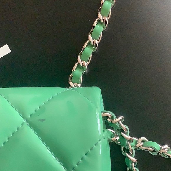 Chanel purse - Picture 5 of 8